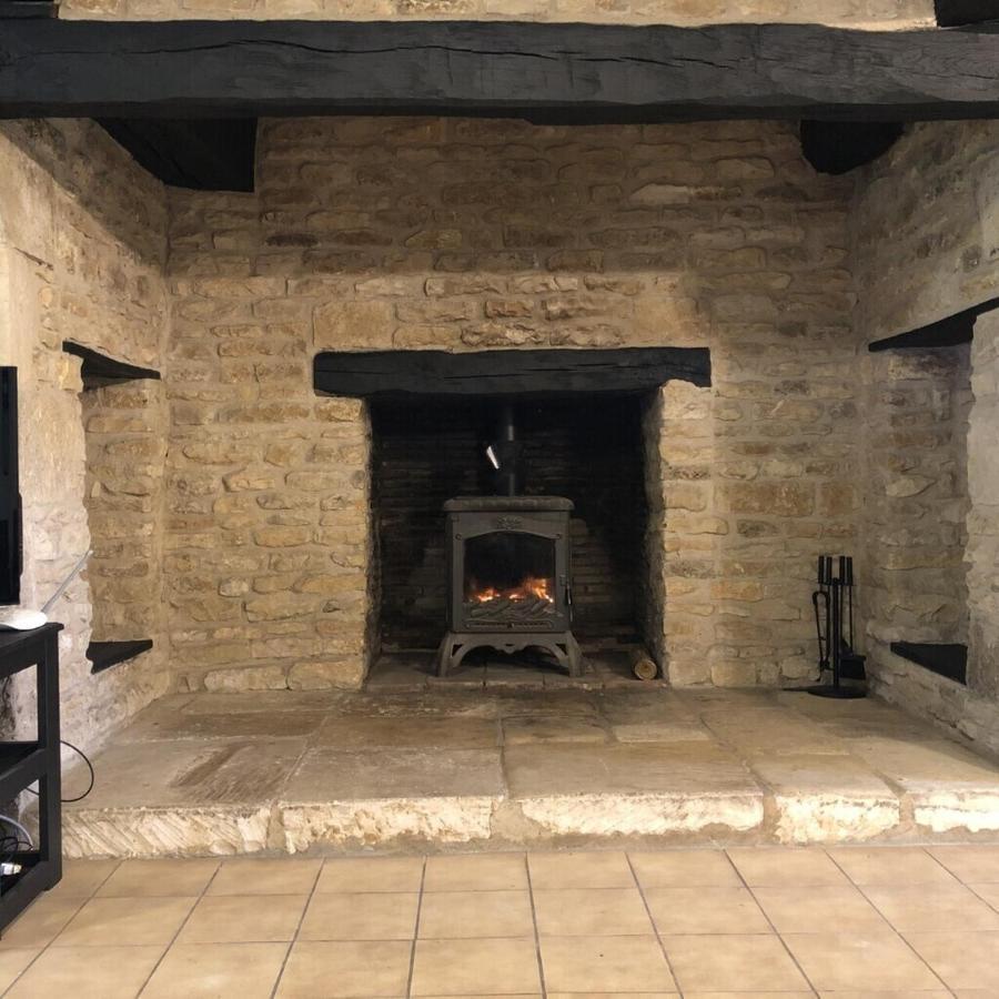 Blacksmiths Cottage In Blanzay - 3 Beds Exterior photo